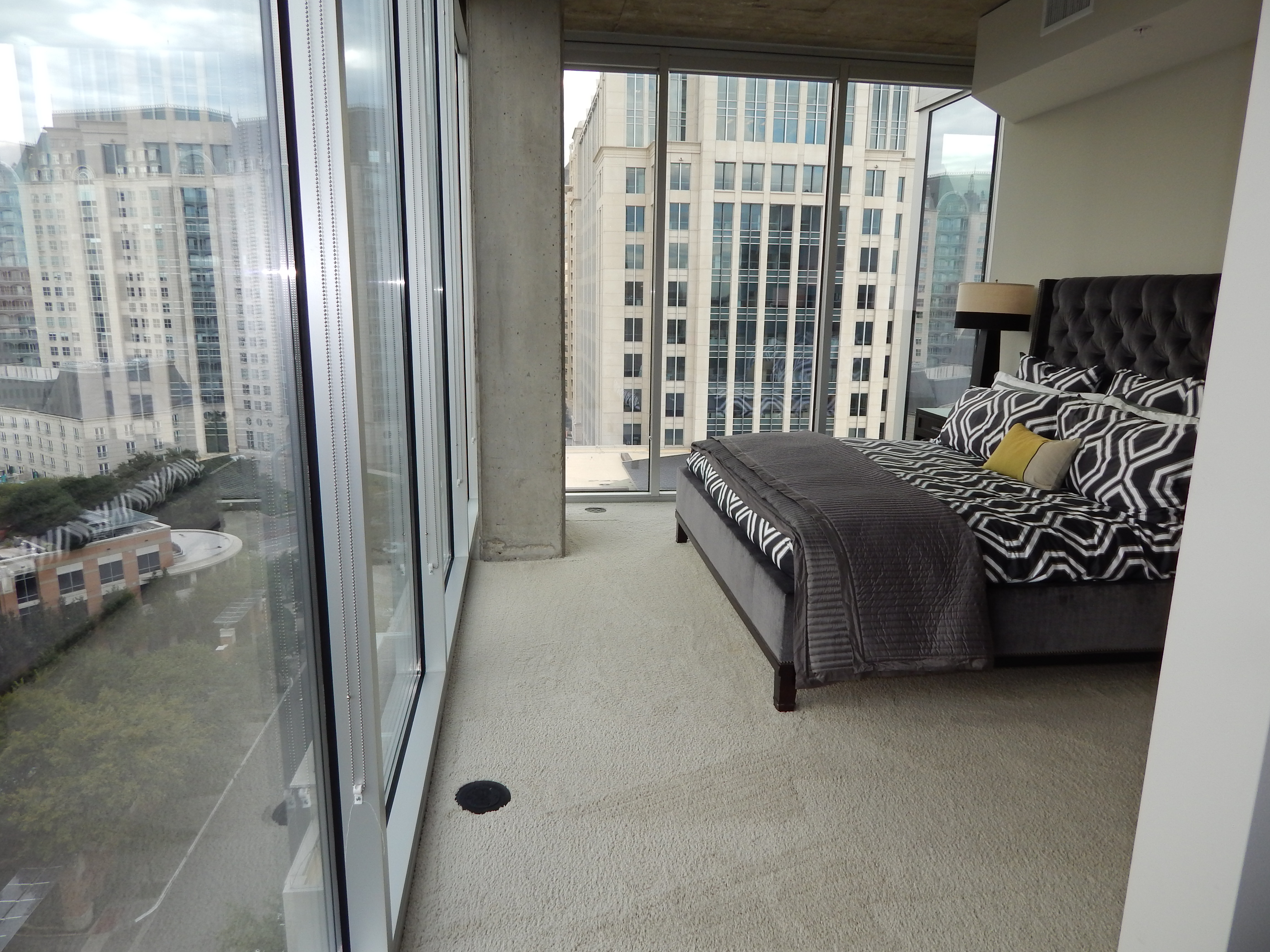 Glass House Dallas Apartments