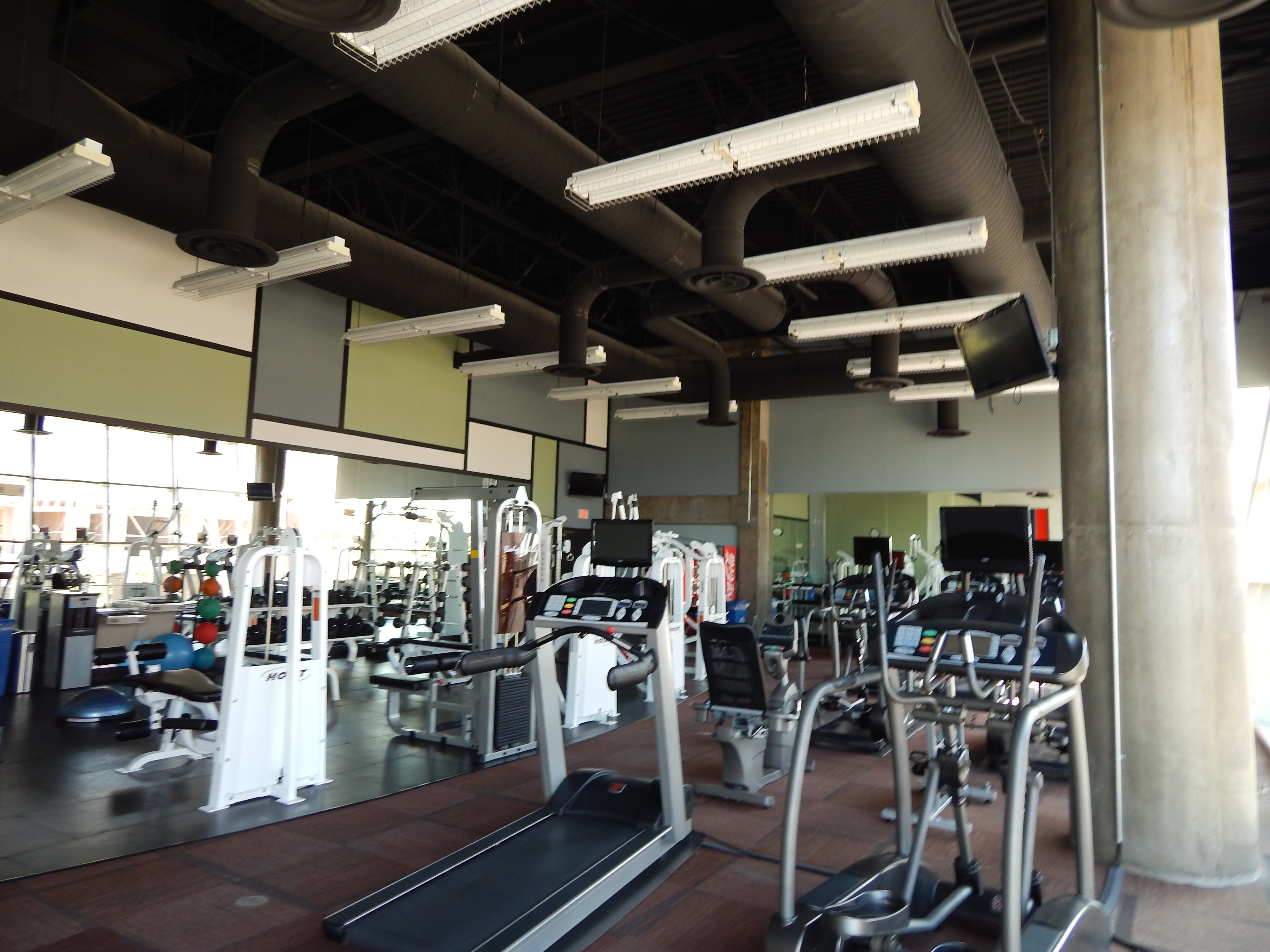 Mondrian Apartment Gym in Uptown Dallas